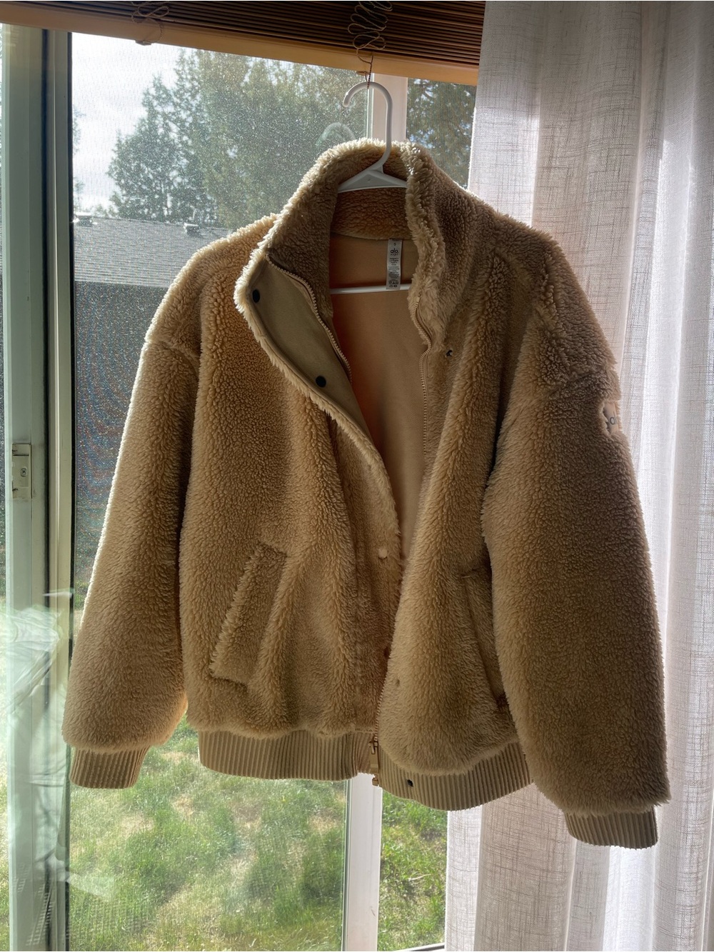 Alo Varsity Teddy Jacket - Picture 5 of 10